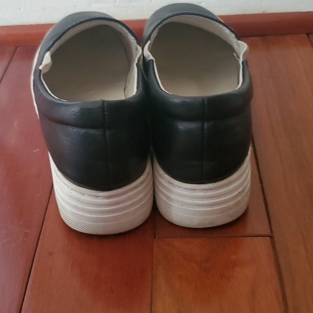 Platforms - Picture 3 of 4